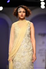 Model walks for Designer Adarsh Gill in Delhi on 27th July 2013 (38).jpg